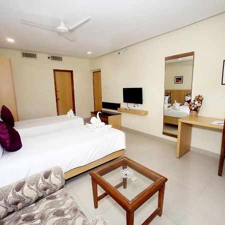 Kgl Grand Hotel チェンナイ エクステリア 写真