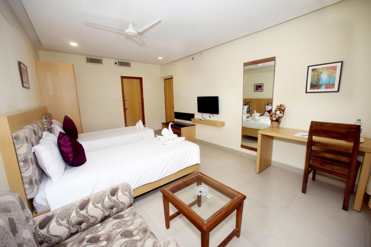Kgl Grand Hotel チェンナイ エクステリア 写真